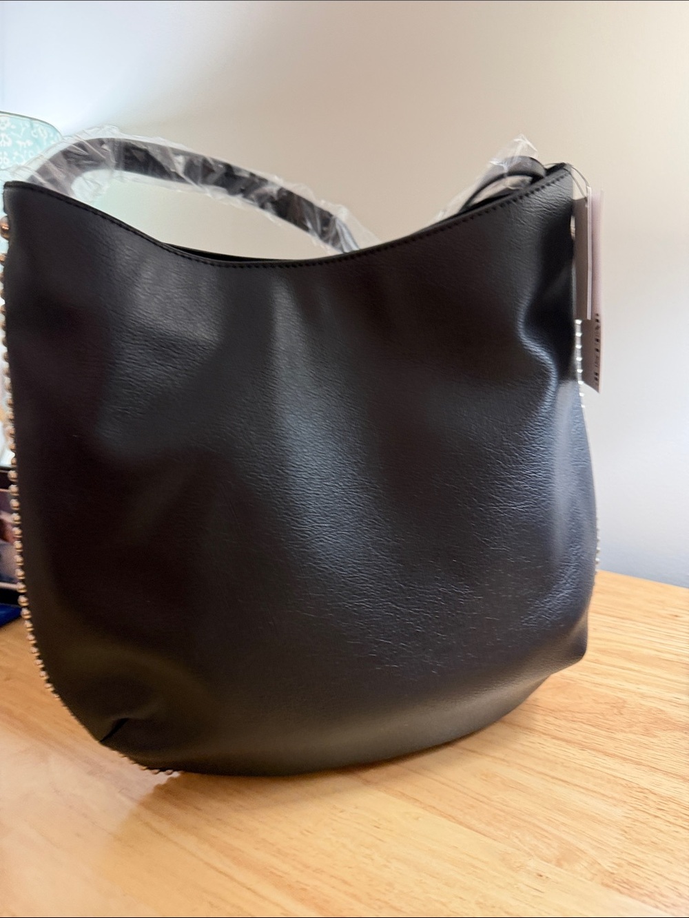 JustFab Black Pebbled Hobo Shoulder Bag - Picture 2 of 7